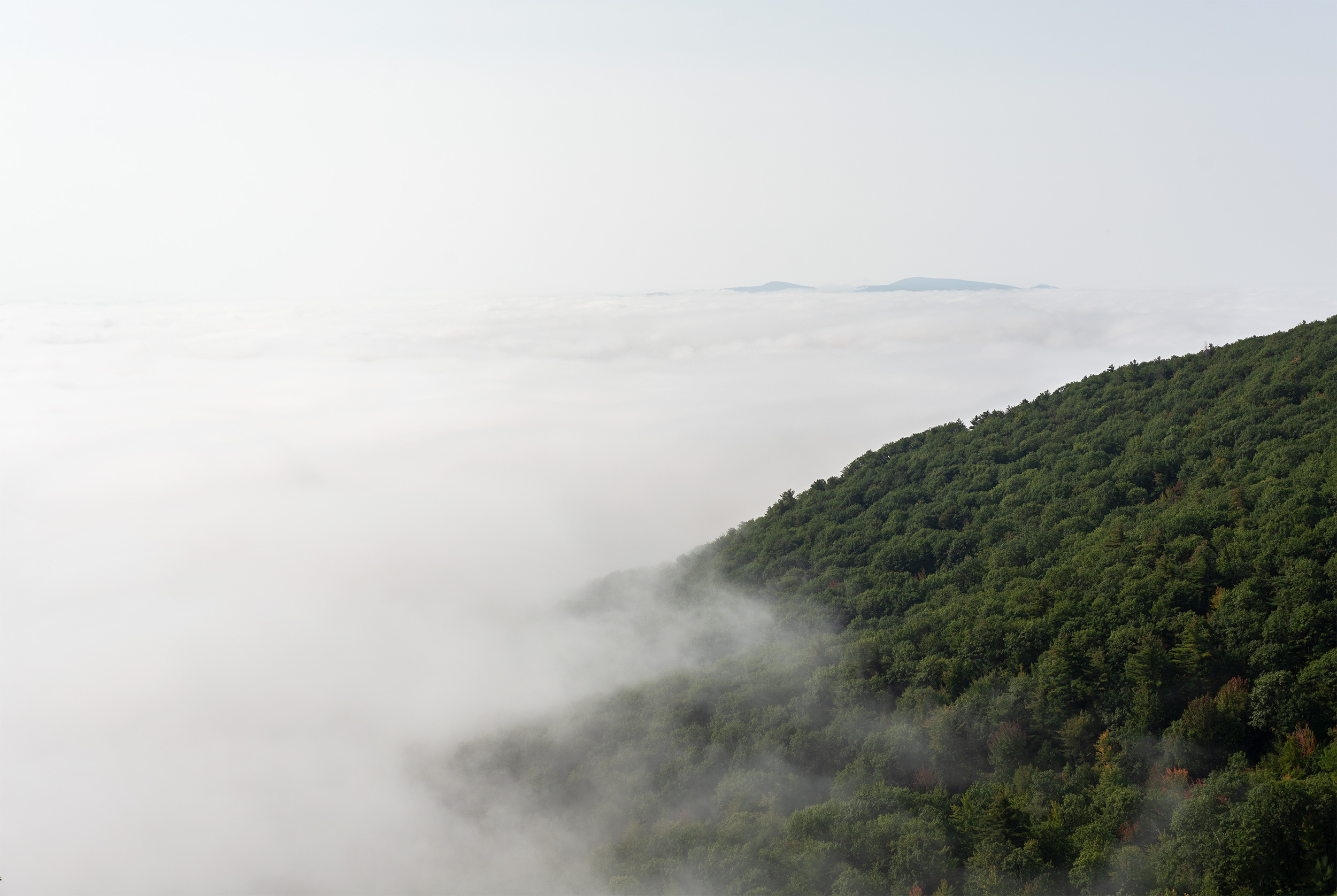 pleasant-mountain-hiking