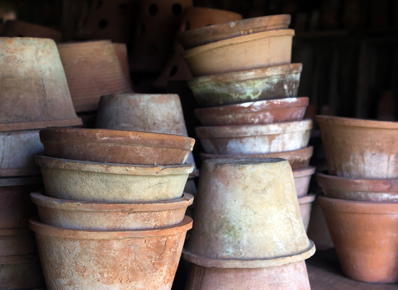 snug harbor farm clay pots