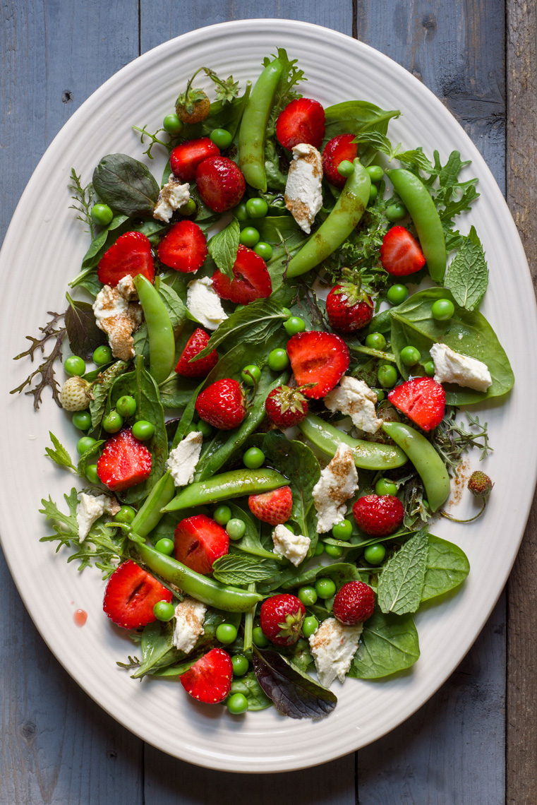 strawberry pea salad